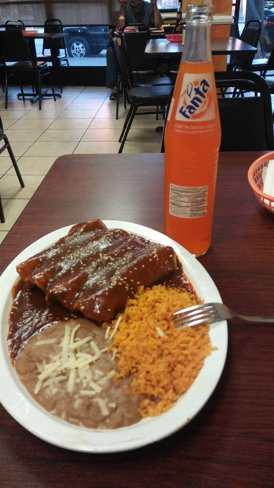 Taco Safary Mexican Food | restaurant | 2677 E Florence Ave, Huntington Park, CA 90255, USA | 3235812308 OR +1 323-581-2308