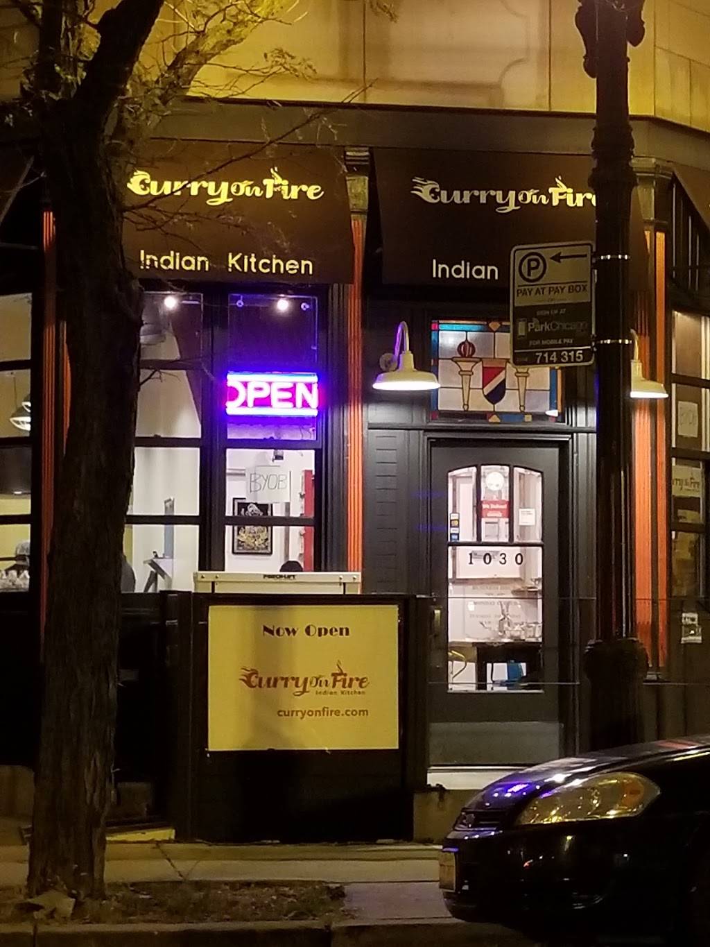 Curry On Fire indian Cuisine | restaurant | 1030 W Taylor St, Chicago, IL 60607, USA | 3126248888 OR +1 312-624-8888