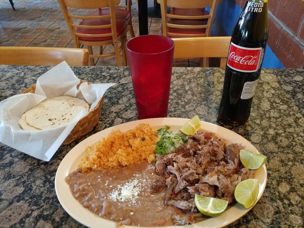 Carnitas El Veneno | restaurant | 541 S Indiana St, Los Angeles, CA 90063, USA | 3232644762 OR +1 323-264-4762