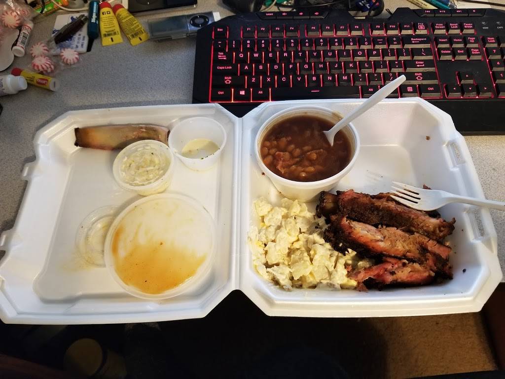 Buttinskis Bbq | restaurant | 325 E Carroll St, Tullahoma, TN 37388, USA | 9315800615 OR +1 931-580-0615