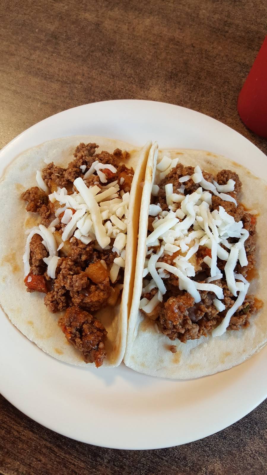 Taco Place | restaurant | 312 N May St, Madisonville, TX 77864, USA | 9363490880 OR +1 936-349-0880