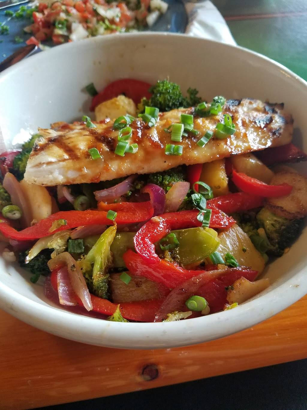 Islands Restaurant Corona | restaurant | 1295 Magnolia Ave, Corona, CA 92879, USA | 9512797724 OR +1 951-279-7724