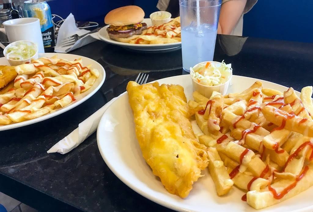 Halibut House Fish & Chips | restaurant | 560 Mulock Dr, Newmarket, ON L3Y 8R9, Canada | 9052356887 OR +1 905-235-6887