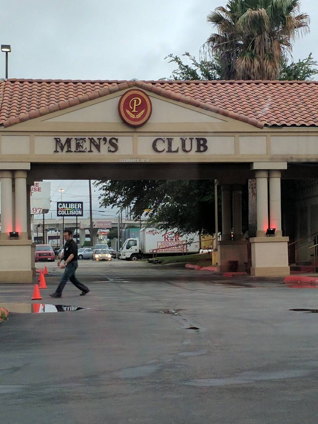 Palazio Gentlemens Club | night club | 501 E Ben White Blvd, Austin, TX 78704, USA | 5124456655 OR +1 512-445-6655