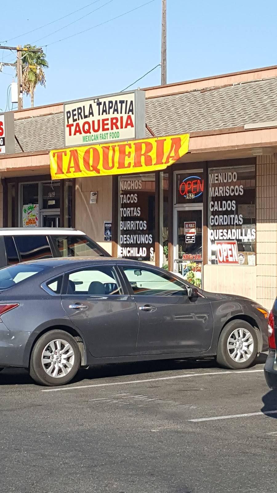 La Perla Tapatia Taqueria | restaurant | 1627 E Ashlan Ave, Fresno, CA 93704, USA | 5592301355 OR +1 559-230-1355