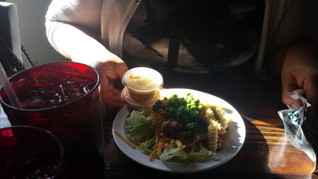 Knuckles Pizza | restaurant | 1719 W Woodside Dr, Dunlap, IL 61525, USA | 3092435900 OR +1 309-243-5900