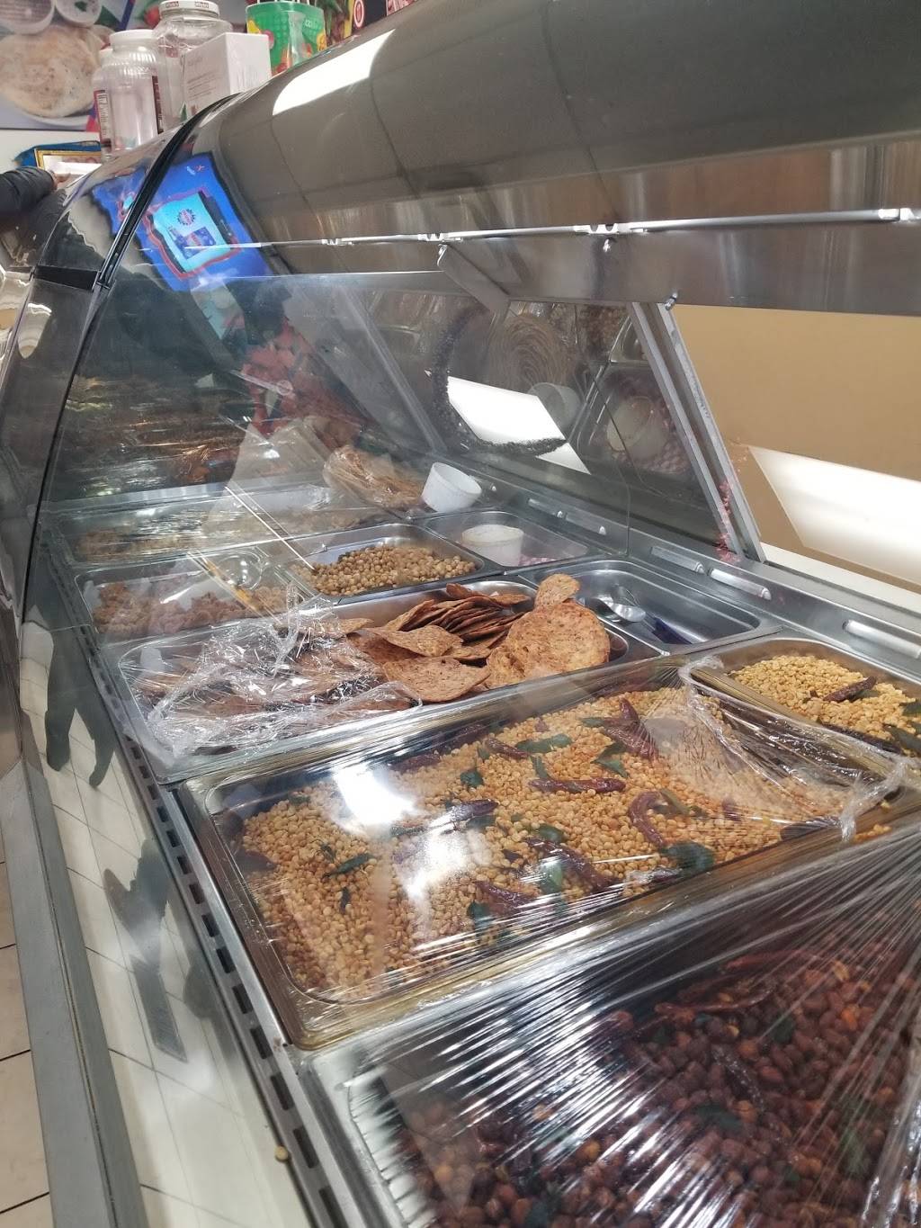 Crown Paradise Restaurant | restaurant | 2258 Birchmount Rd, Scarborough, ON M1T 2M2, Canada | 6475473234 OR +1 647-547-3234