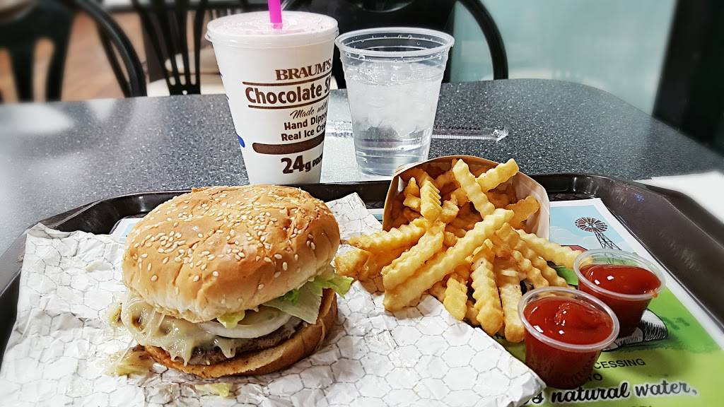 Braums Ice Cream & Burger Restaurant | restaurant | 3201 NE 2nd St, Mineral Wells, TX 76067, USA | 9403281672 OR +1 940-328-1672