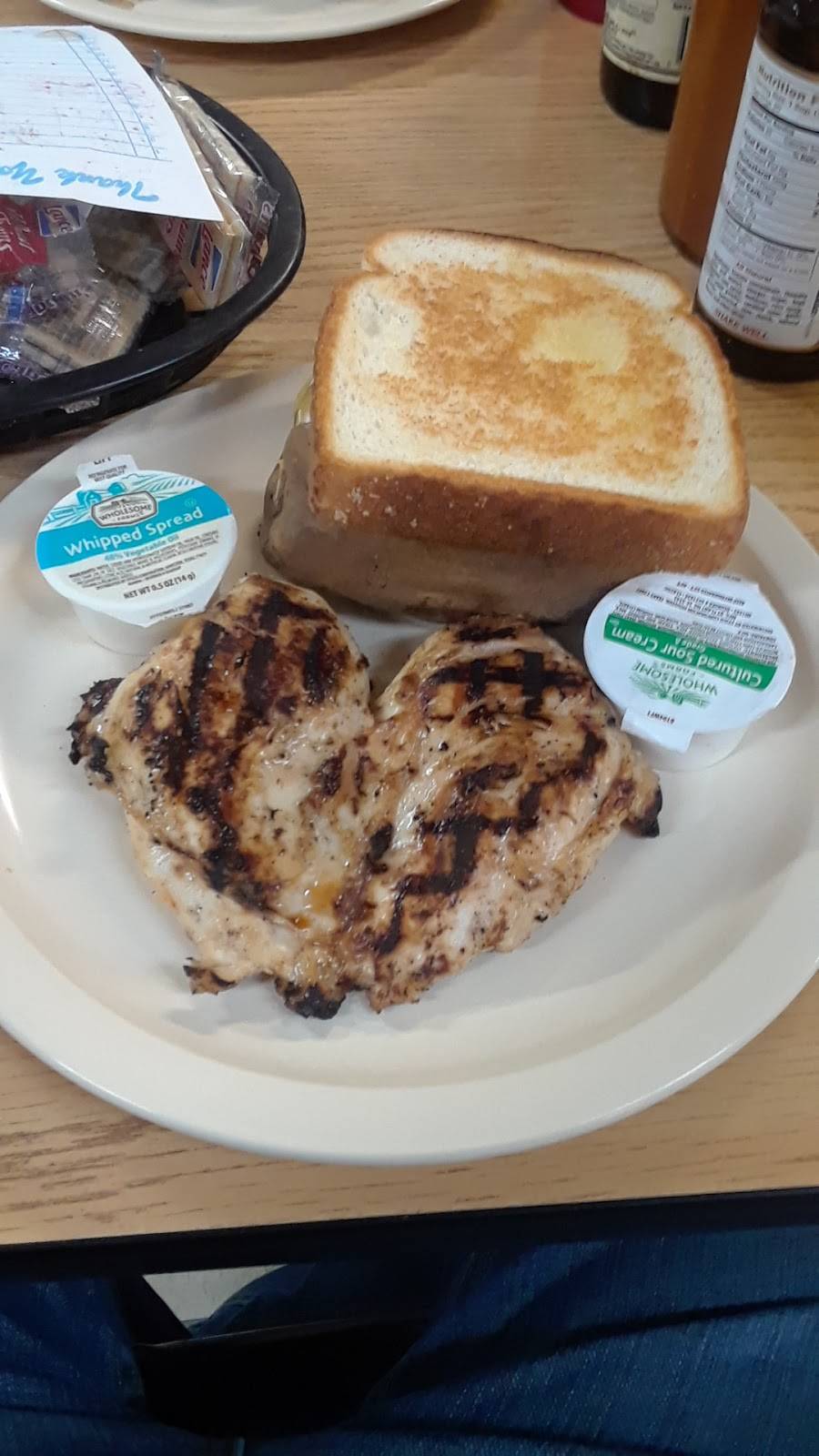 Dixie Castle II | restaurant | 3059 Bells Hwy, Jackson, TN 38305, USA | 7316641030 OR +1 731-664-1030