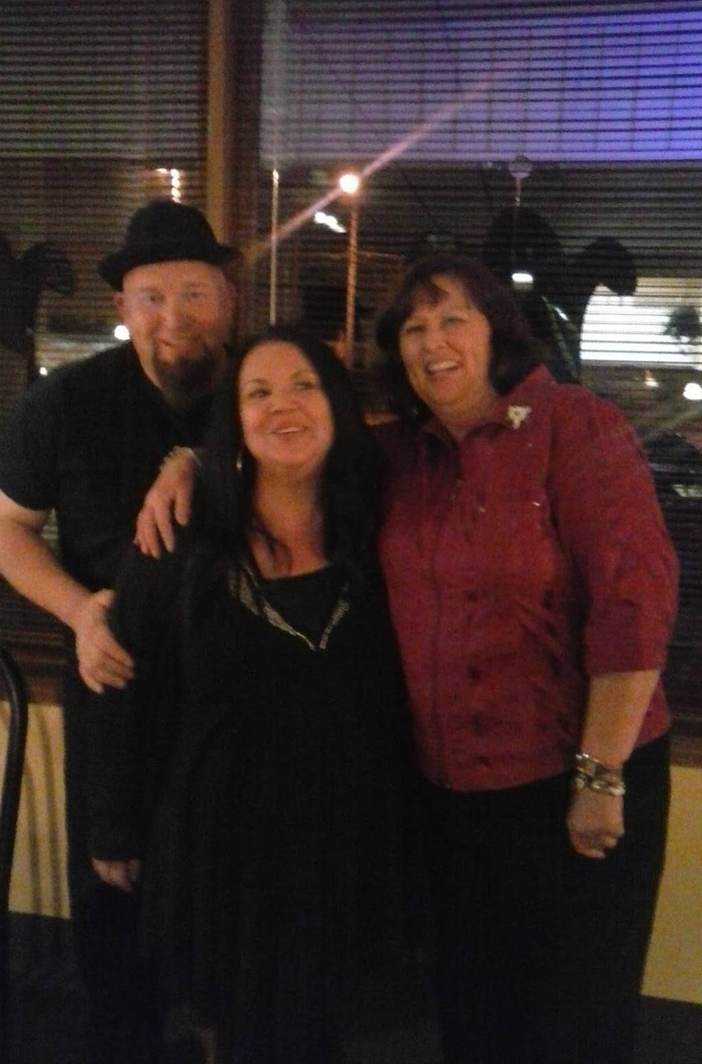 Primozz Pizza | restaurant | 8887 Mentor Ave, Mentor, OH 44060, USA | 4402555488 OR +1 440-255-5488