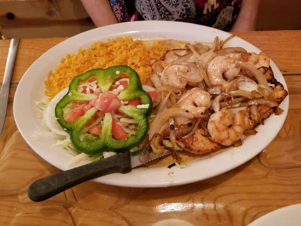 El MeZcal | restaurant | 1495 N Clinton St, Defiance, OH 43512, USA | 4197822201 OR +1 419-782-2201