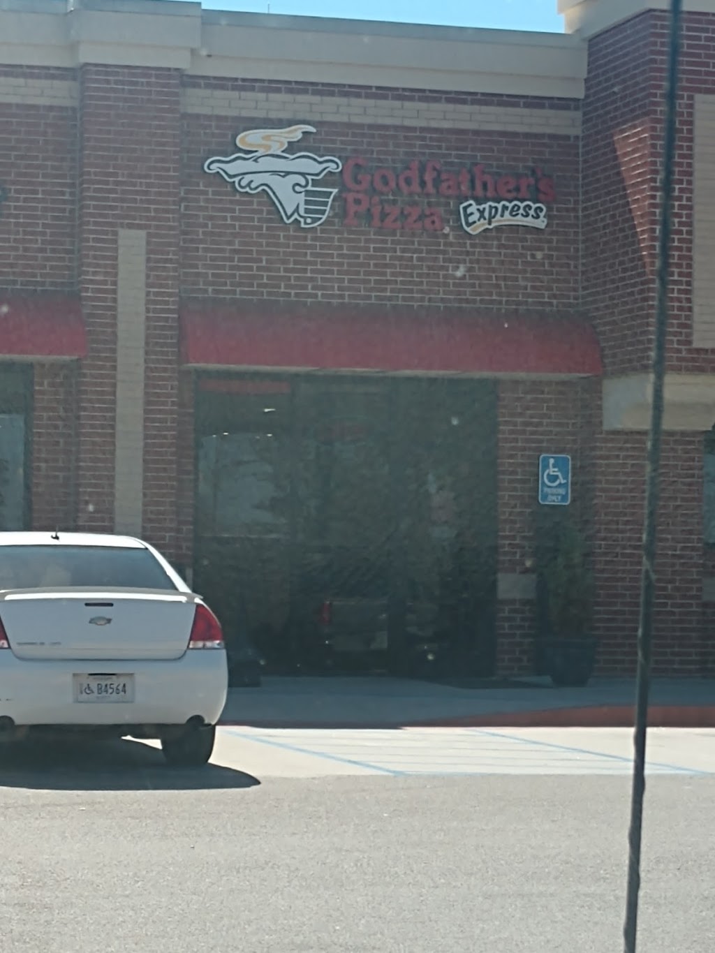 Godfathers Pizza Express | restaurant | 6138 Lake-Norris Rd, Lake, MS 39092, USA | 6017750301 OR +1 601-775-0301