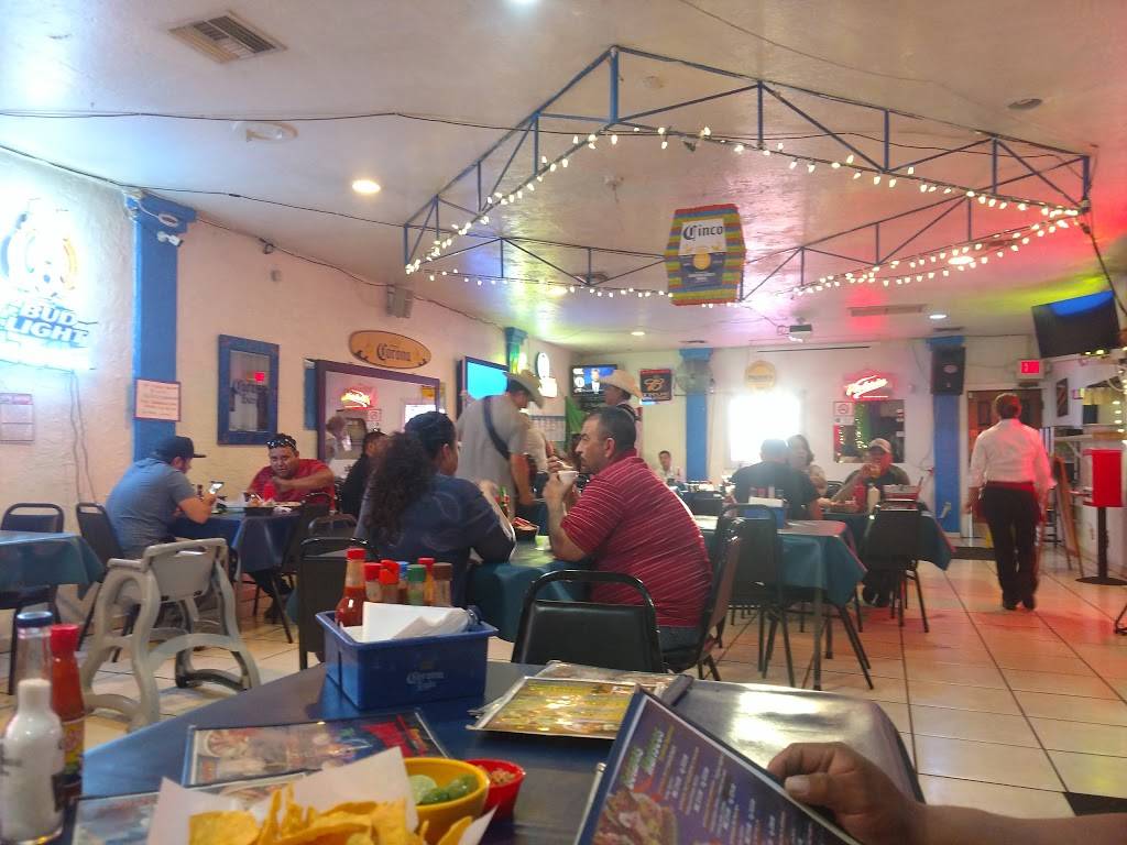 Playas del Novillero | restaurant | 6845 S Central Ave, Phoenix, AZ 85042, USA | 6022326025 OR +1 602-232-6025