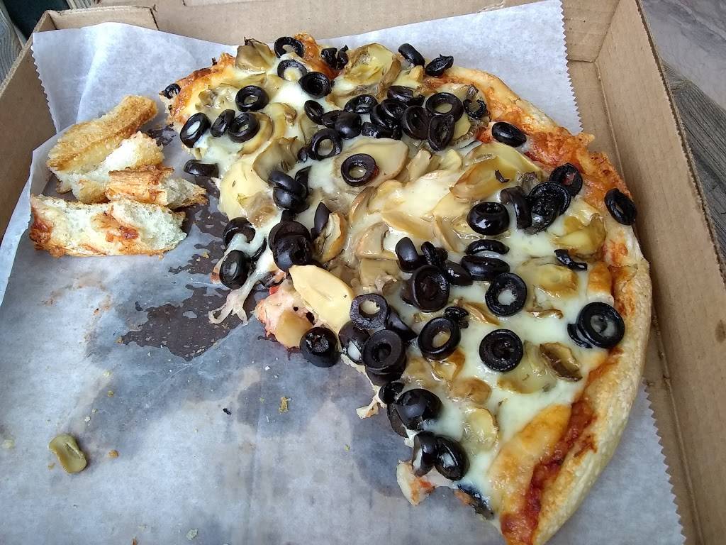 Crustys Pizza | restaurant | 1331 Warwick Ave, Warwick, RI 02888, USA | 4014635123 OR +1 401-463-5123