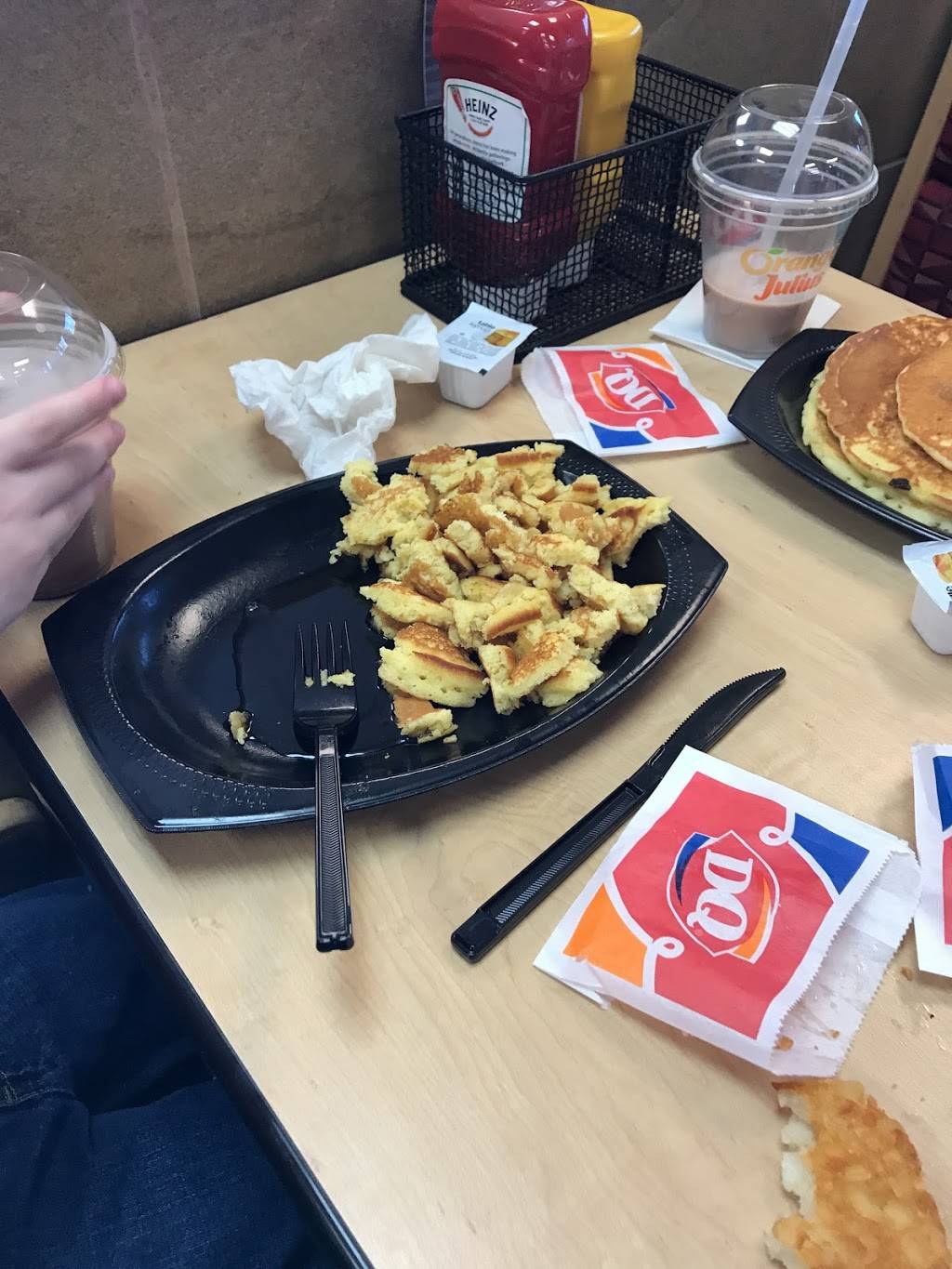 Dairy Queen Grill & Chill | restaurant | 2116 E Spring St, New Albany, IN 47150, USA | 8129447822 OR +1 812-944-7822