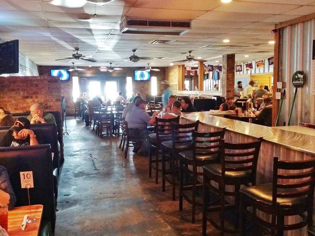 Frillys Seafood Bayou Kitchen | restaurant | 1925 Denison St, Denton, TX 76201, USA | 9402432126 OR +1 940-243-2126