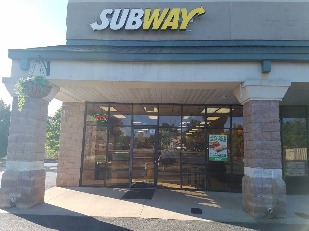 Subway Restaurants | restaurant | 1772 SC-14, Landrum, SC 29356, USA | 8644577337 OR +1 864-457-7337