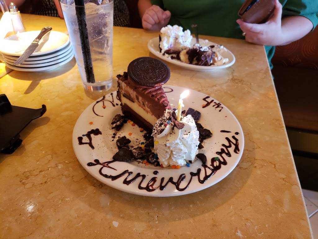 The Cheesecake Factory | restaurant | 2084 Hamilton Pl Blvd, Chattanooga, TN 37421, USA | 4234994447 OR +1 423-499-4447
