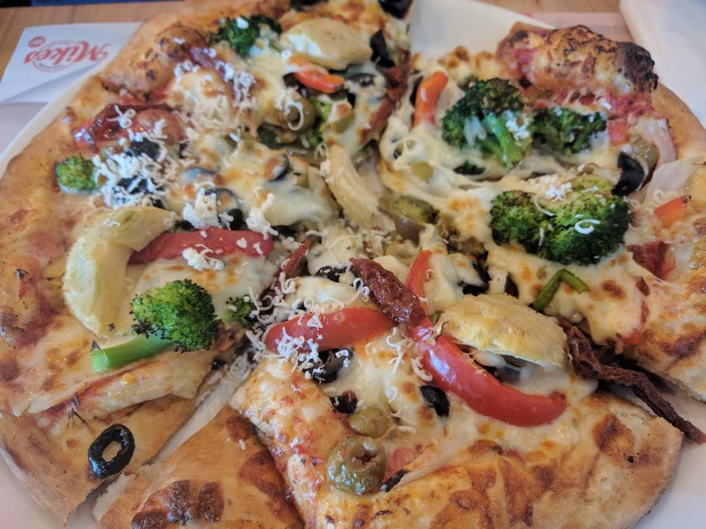 Mikes | restaurant | 1850 Av Dollard, LaSalle, QC H8N 1T8, Canada | 5143643131 OR +1 514-364-3131