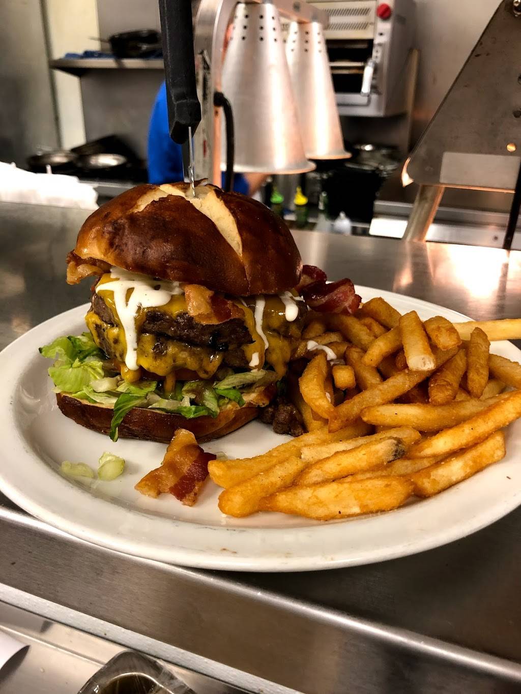 The Claim Company of Vernon Hills | restaurant | 1510, 506 Hawthorn Center, Vernon Hills, IL 60061, USA | 8472471973 OR +1 847-247-1973