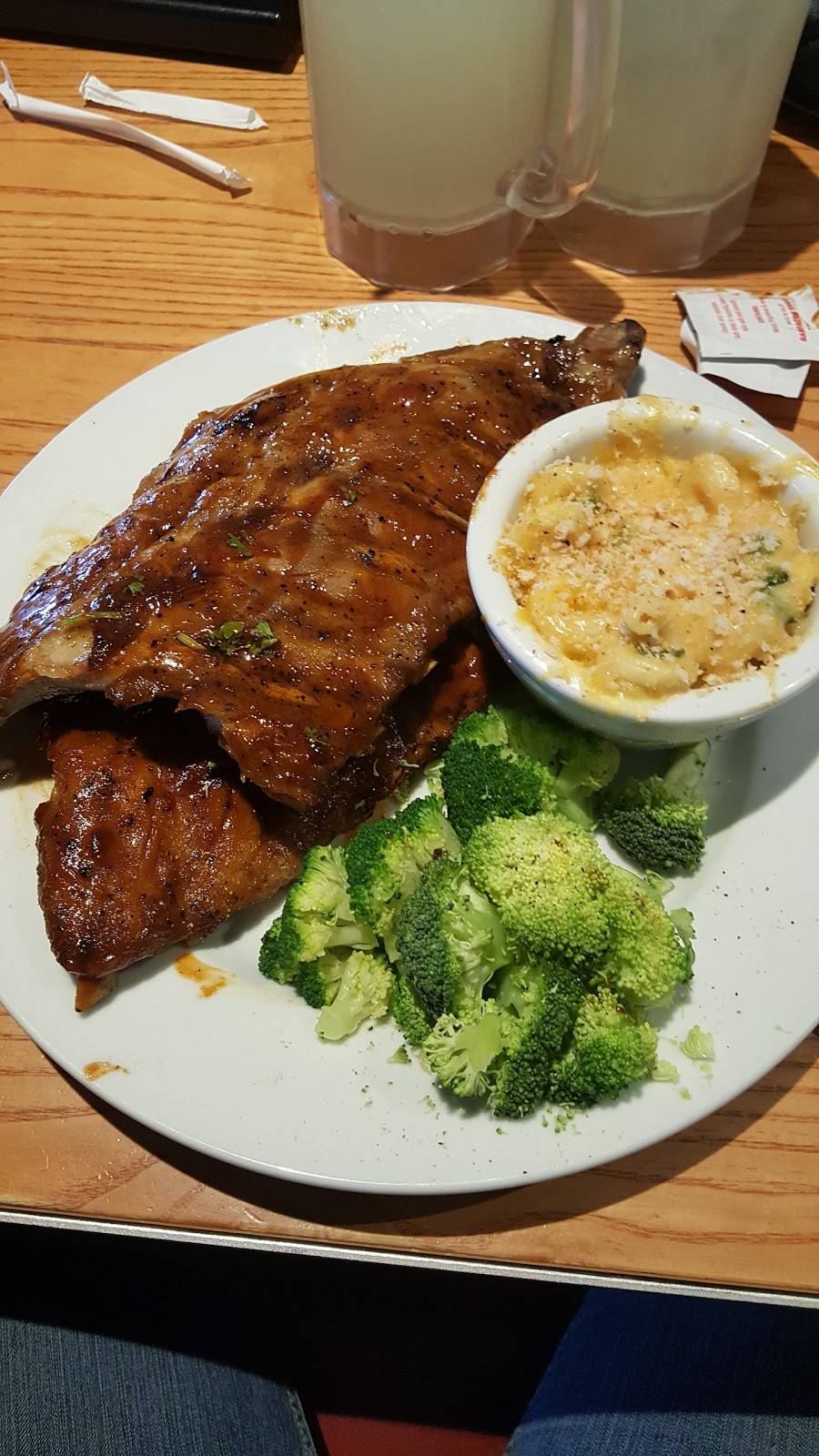 Chilis Grill & Bar | restaurant | 1741 Manhattan Blvd, Harvey, LA 70058, USA | 5043675594 OR +1 504-367-5594