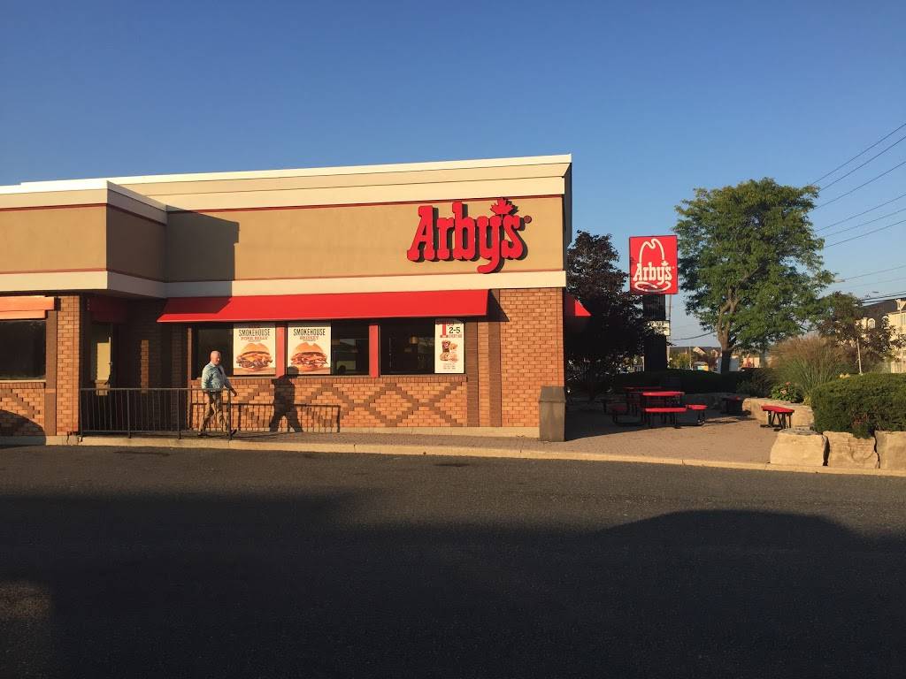 Arbys | restaurant | 4135 Fairview St, Burlington, ON L7L 2A4, Canada | 9056344883 OR +1 905-634-4883
