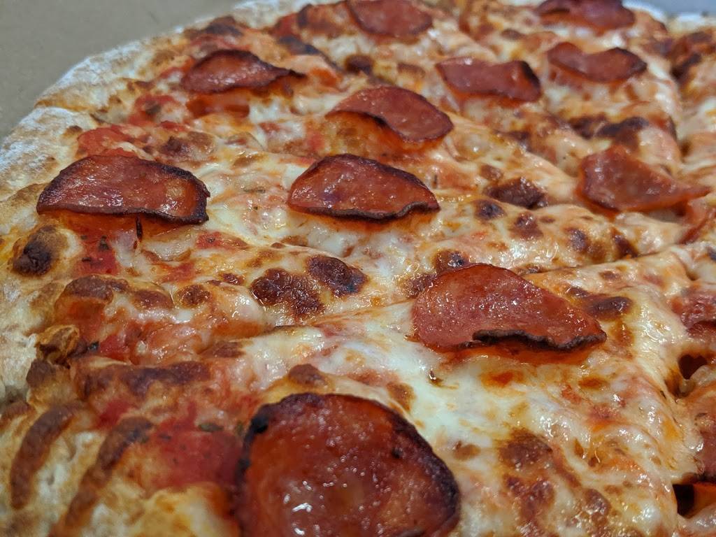 Pizza Stop | restaurant | Edelweiss Plaza, 600 Doon Village Rd, Kitchener, ON N2P 1G6, Canada | 2266472020 OR +1 226-647-2020