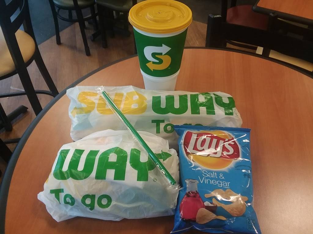 Subway | meal takeaway | 4710 Werner Rd, Bremerton, WA 98312, USA | 3606279677 OR +1 360-627-9677