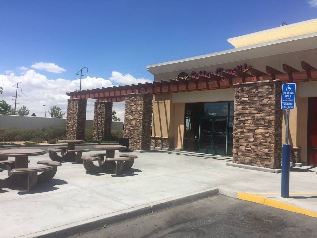 Golden Chopstix | restaurant | 19179 Bear Valley Rd, Apple Valley, CA 92308, USA | 7602409800 OR +1 760-240-9800