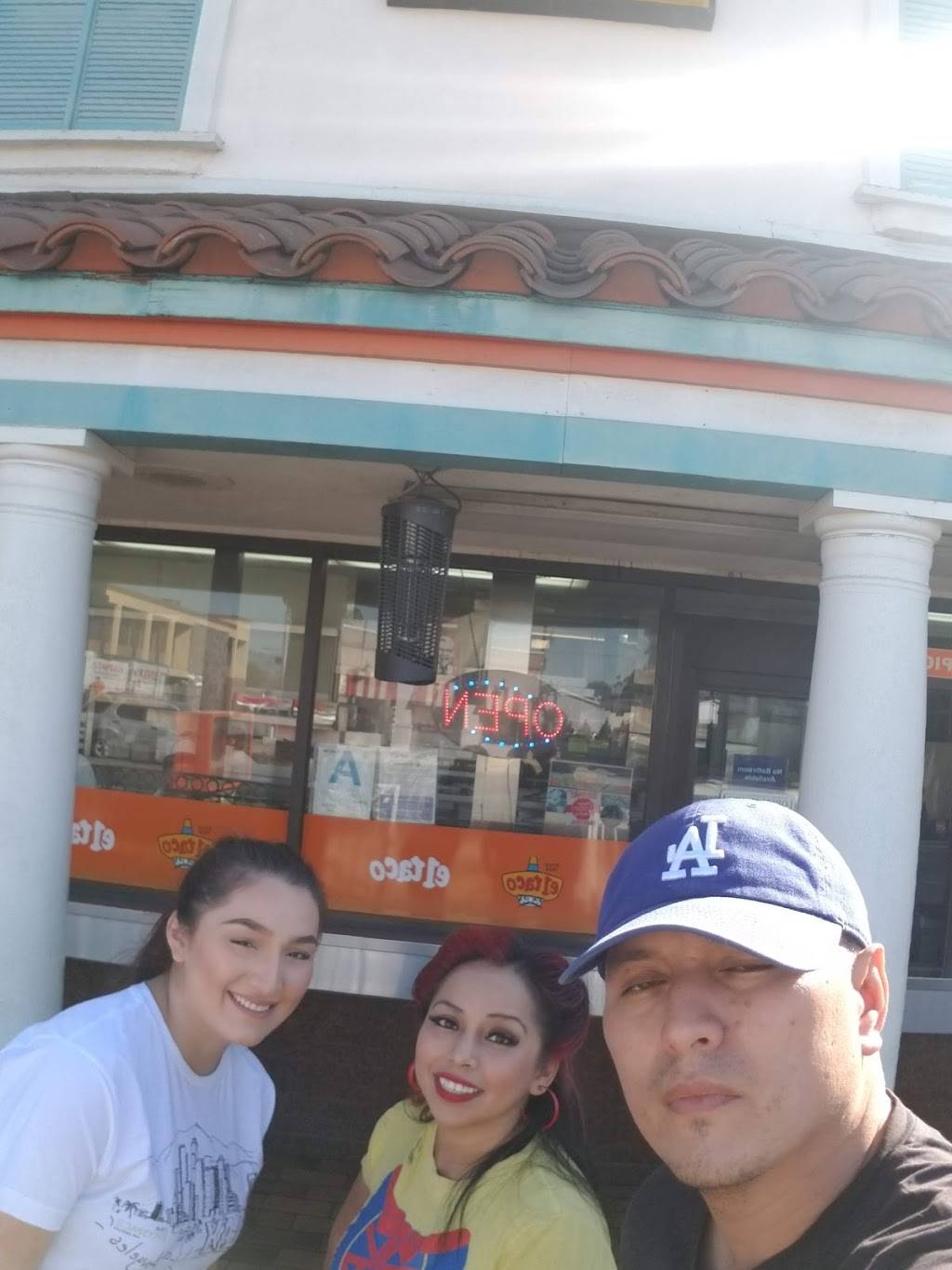 El Taco | restaurant | 7870 Florence Ave, Downey, CA 90240, USA | 5627765212 OR +1 562-776-5212