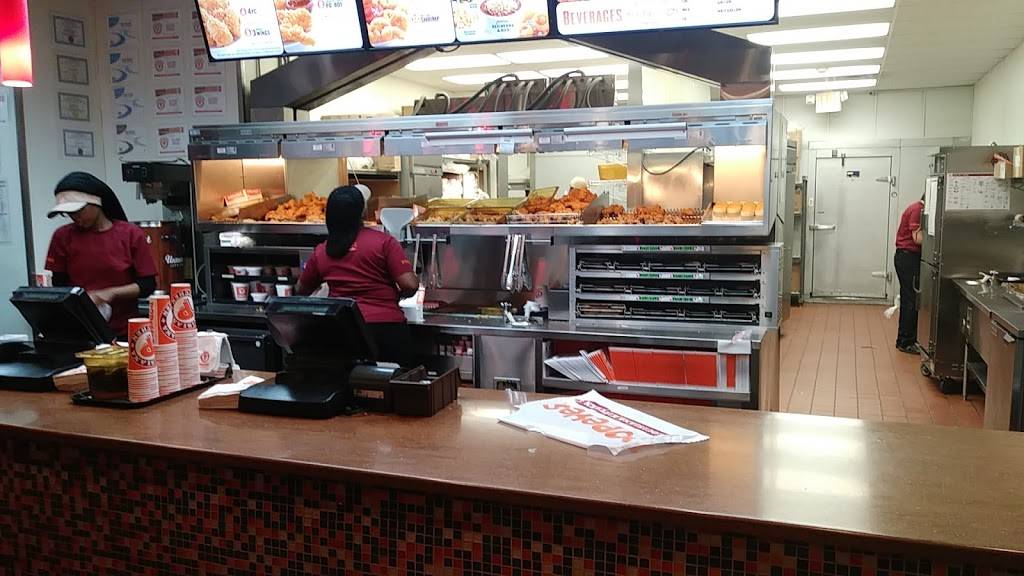 Popeyes Louisiana Kitchen | restaurant | 6000 N Broad St, Philadelphia, PA 19141, USA | 2155492670 OR +1 215-549-2670