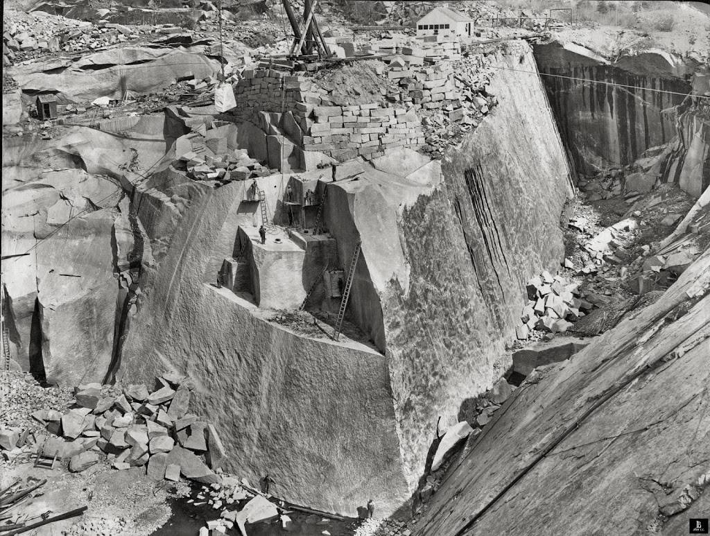 Feather & Wedge | restaurant | 5 Main St, Rockport, MA 01966, USA | 9789995917 OR +1 978-999-5917