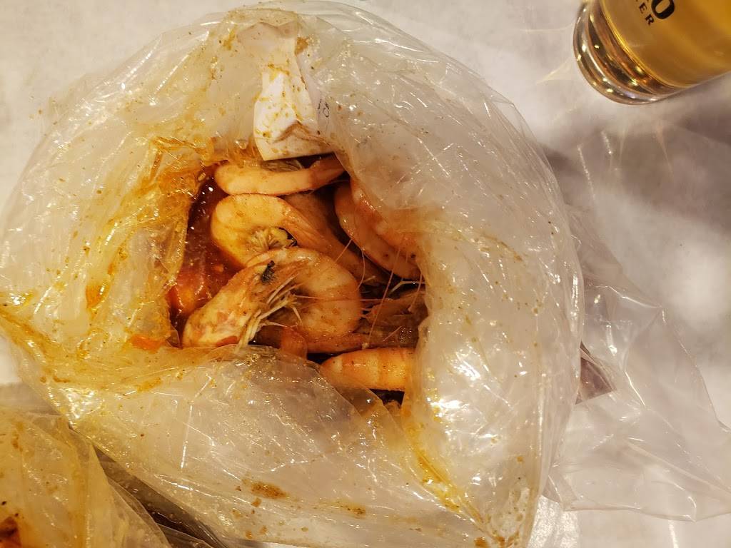 Crab Fever | restaurant | 1420 E Plaza Blvd d2, National City, CA 91950, USA | 6197737357 OR +1 619-773-7357