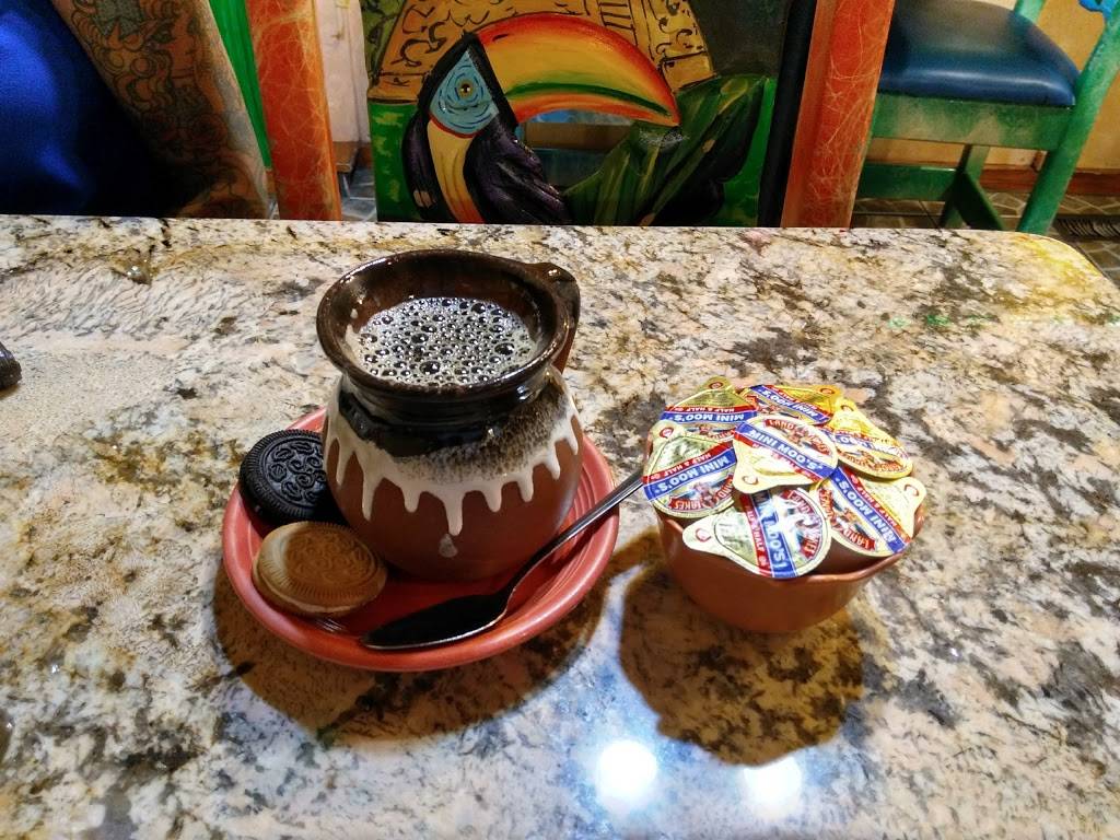 El Azteca | restaurant | 5011 W Fullerton Ave, Chicago, IL 60639, USA | 7732375638 OR +1 773-237-5638