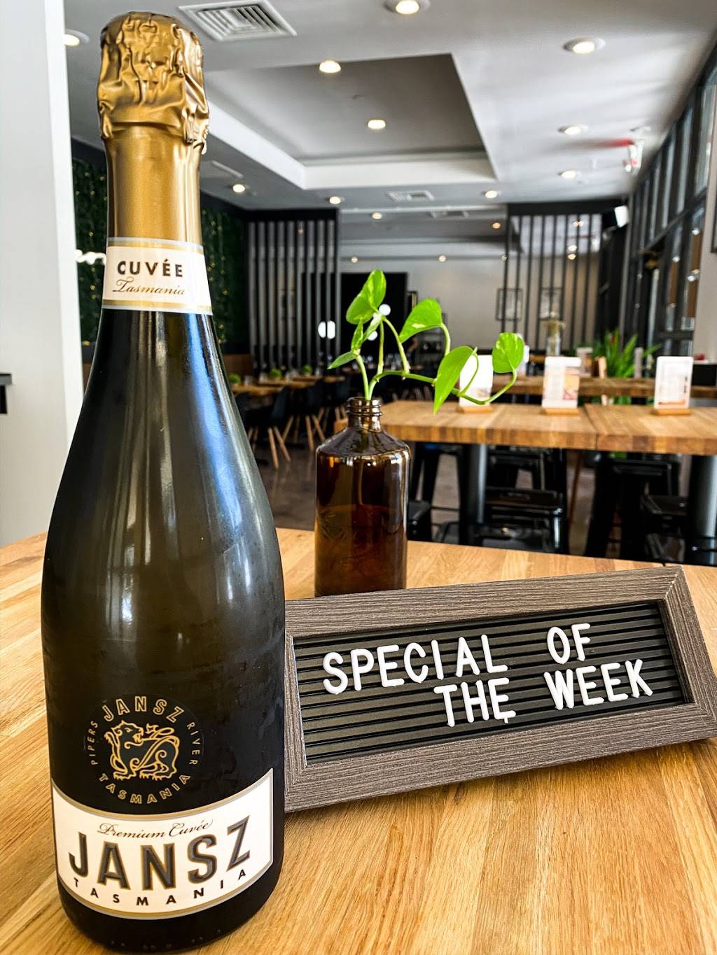 Someones Son | restaurant | 804 Douglas Rd Suite 145, Coral Gables, FL 33134, USA | 7863346374 OR +1 786-334-6374