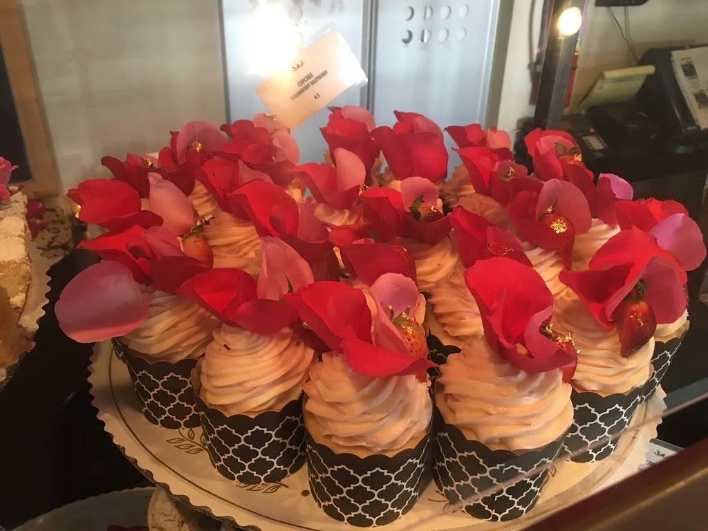 Extraordinary Desserts | bakery | 2870 Fourth Ave, San Diego, CA 92103, USA | 6192942132 OR +1 619-294-2132