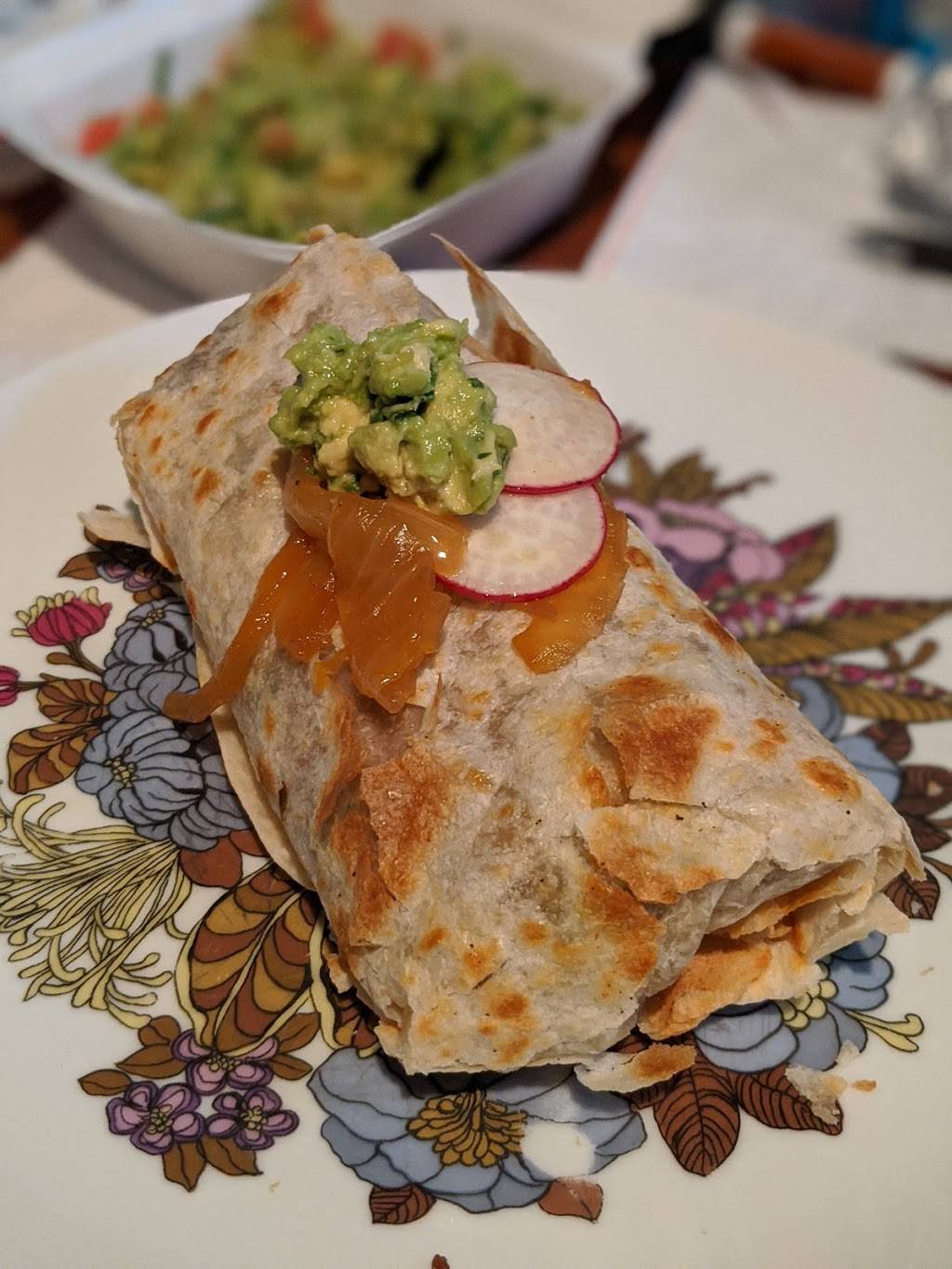 Tacos Don Betos | restaurant | 2401 Eastern Ave SE, Grand Rapids, MI 49507, USA | 6168053810 OR +1 616-805-3810