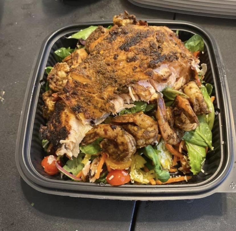 Monroë Lavish Cuisine | restaurant | 7523 S Paxton Ave, Chicago, IL 60649, USA | 3124852971 OR +1 312-485-2971