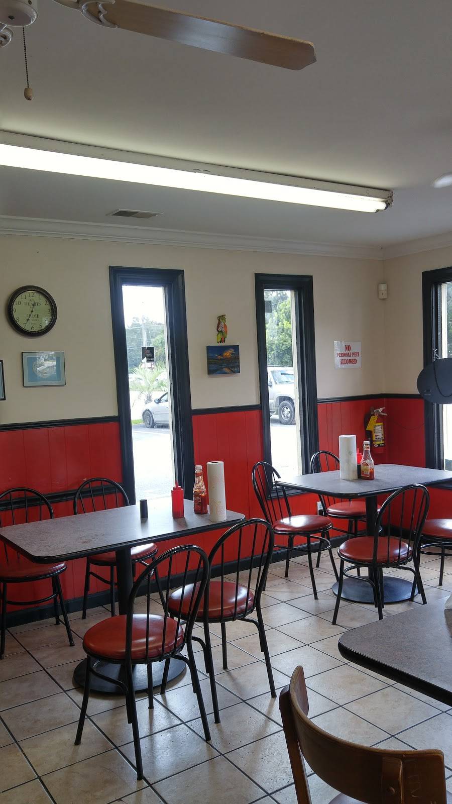 Gwen & Frannys Fried Chicken | restaurant | 22141 Whyte Hardee Blvd, Hardeeville, SC 29927, USA | 8437846080 OR +1 843-784-6080