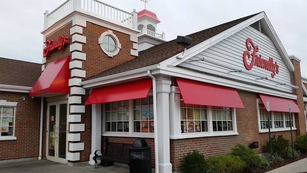 Friendlys | restaurant | Whitney Memorial Hwy, 3075 NY-50, Saratoga Springs, NY 12866, USA | 5185831598 OR +1 518-583-1598
