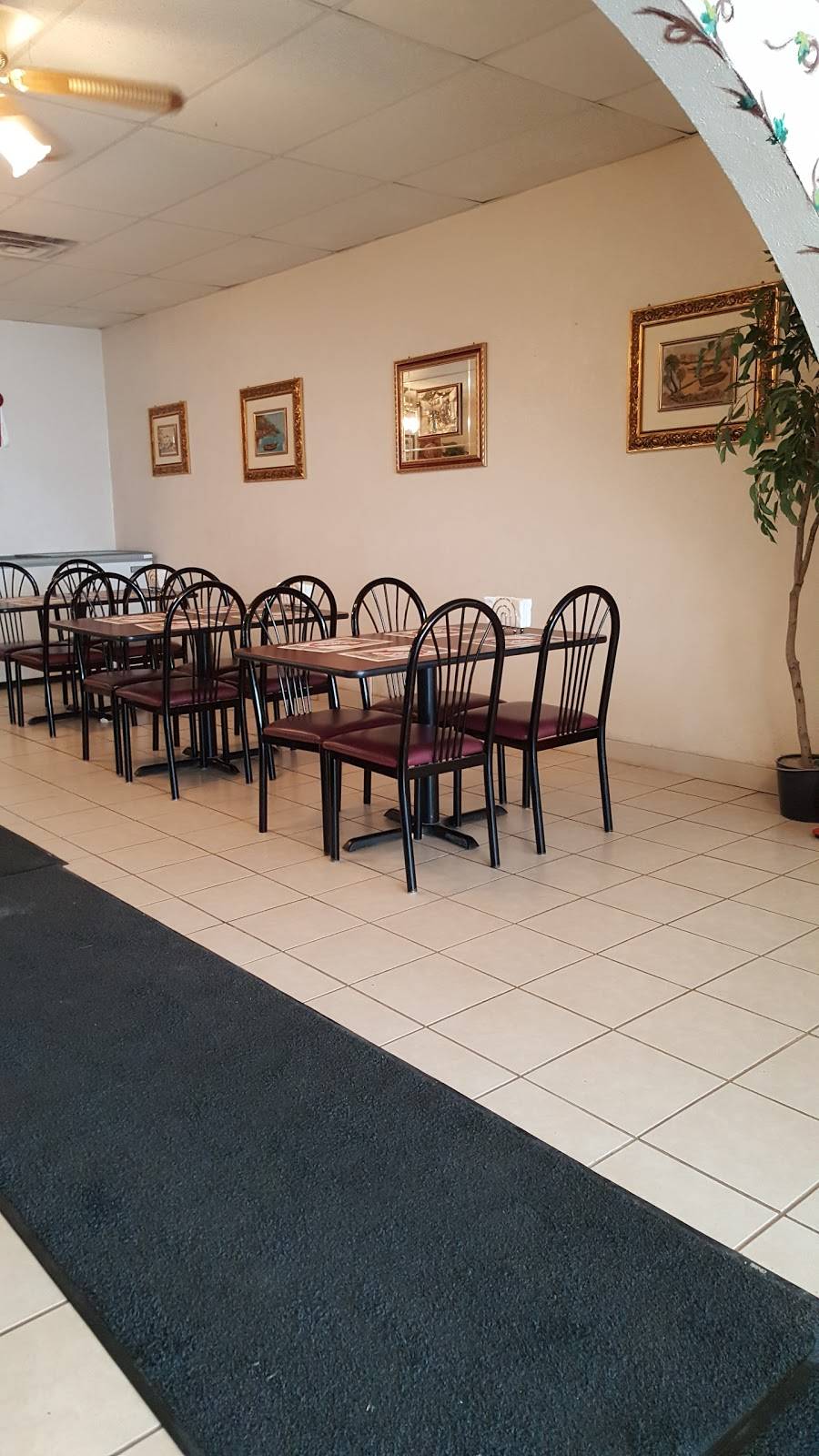 Joes Pizza | meal takeaway | 4219, 21 W Stephenson St, Freeport, IL 61032, USA | 8152353596 OR +1 815-235-3596