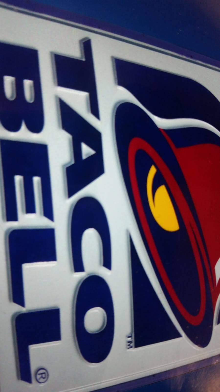 Taco Bell | restaurant | Washington Blvd & Jefferson Davis Highway, Arlington, VA 22202, USA | 7032718021 OR +1 703-271-8021