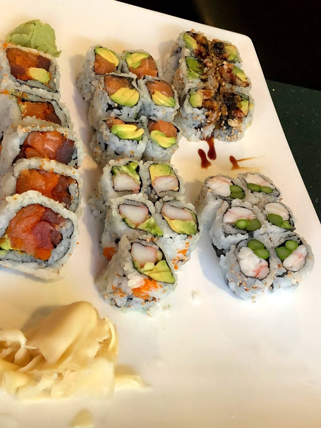 Taki Sushi | restaurant | 420 E Bayaud Ave, Denver, CO 80209, USA | 3032820111 OR +1 303-282-0111