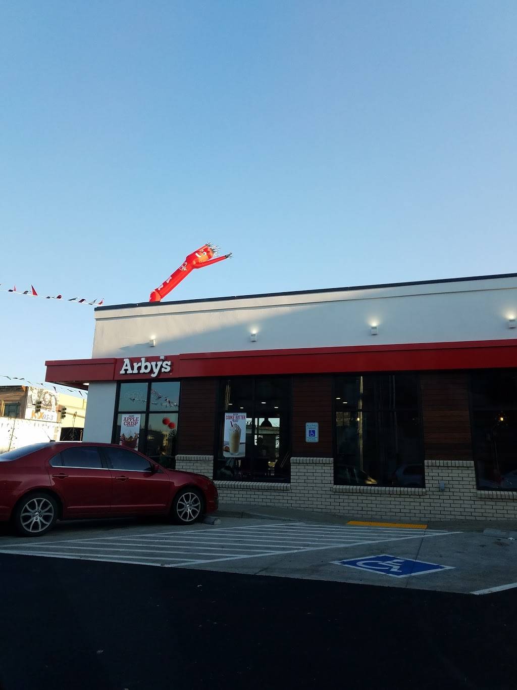 Arbys | restaurant | 212 E Heron St, Aberdeen, WA 98520, USA | 3606379426 OR +1 360-637-9426