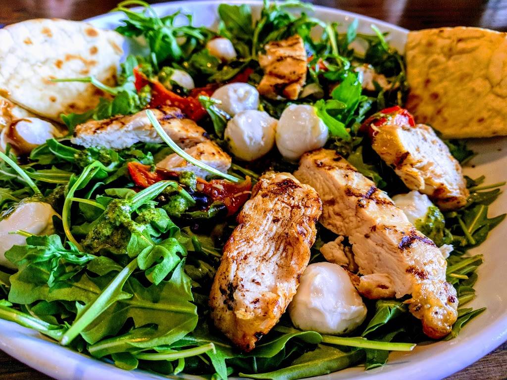 Stonebridge Grille & Tavern | restaurant | 1415 Niles Cortland Rd SE, Warren, OH 44484, USA | 3306528040 OR +1 330-652-8040