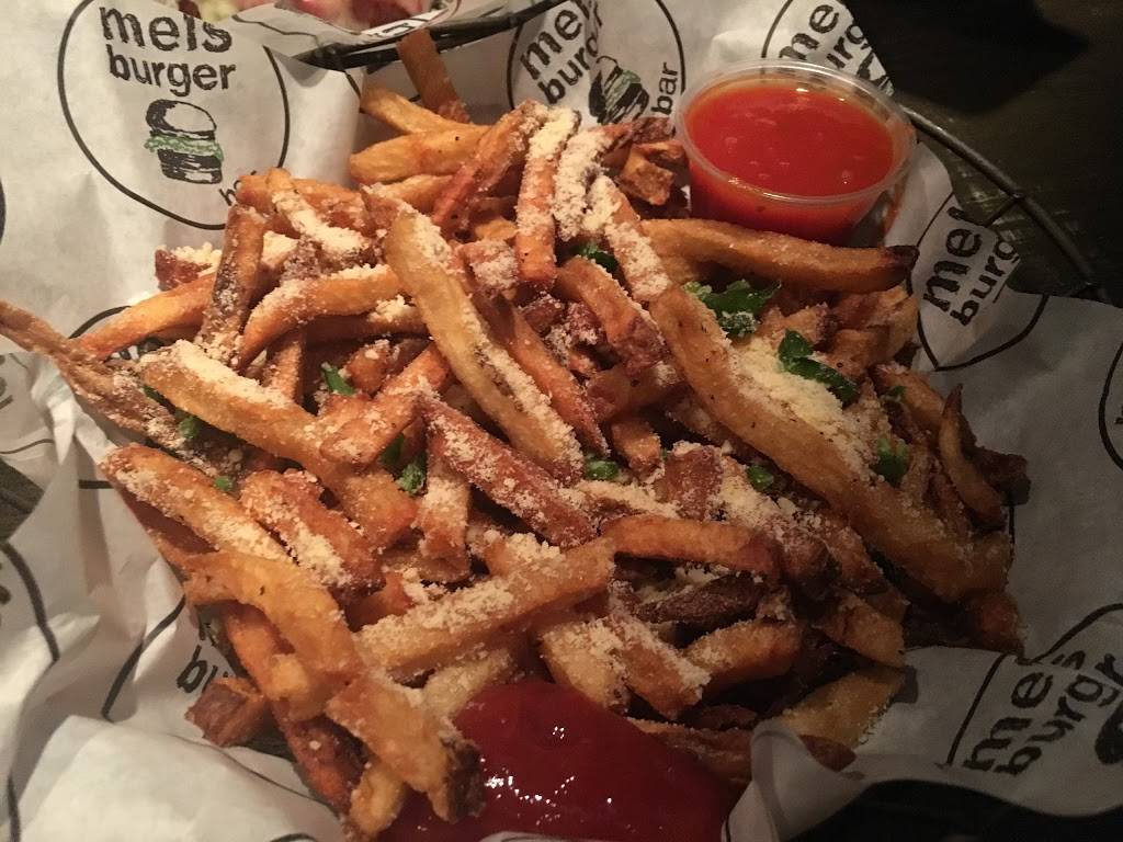 Mels Burger Bar | restaurant | 2850 Broadway, New York, NY 10025, USA | 2128657100 OR +1 212-865-7100