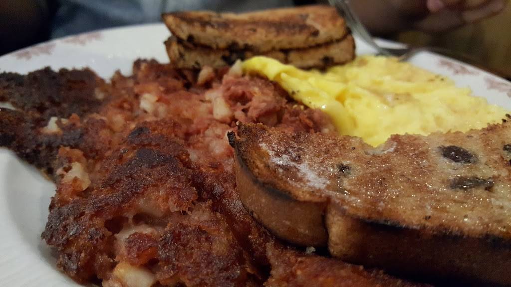 The North Star Family Restaurant | restaurant | 114 Church St, Alexandria Bay, NY 13607, USA | 3154825825 OR +1 315-482-5825