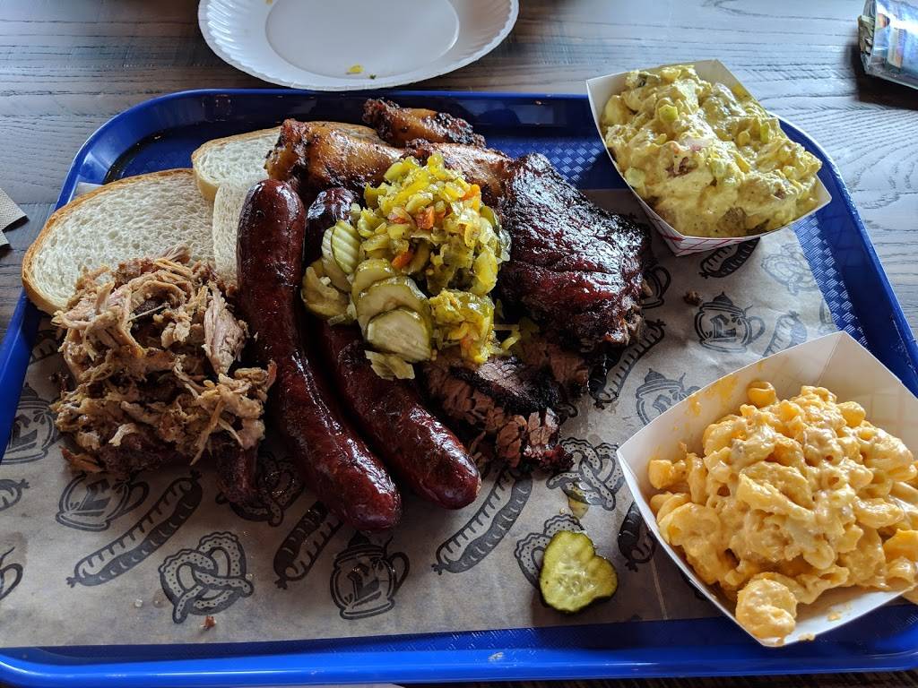 Half Liter BBQ & Beer Hall | restaurant | 5301 Winthrop Ave Suite B, Indianapolis, IN 46220, USA | 4632128180 OR +1 463-212-8180