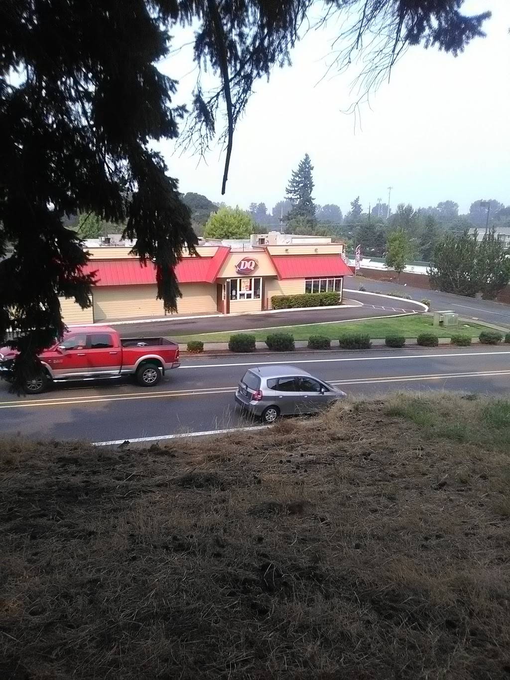 Dairy Queen | restaurant | 411 Westfield St, Silverton, OR 97381, USA | 5038731330 OR +1 503-873-1330