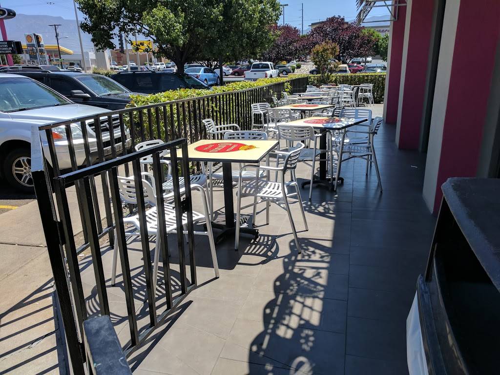 Taco Cabana | restaurant | 8330 Montgomery Blvd NE, Albuquerque, NM 87109, USA | 5052752600 OR +1 505-275-2600